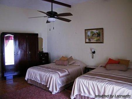 Hotel Casa Nobel Merida Room photo